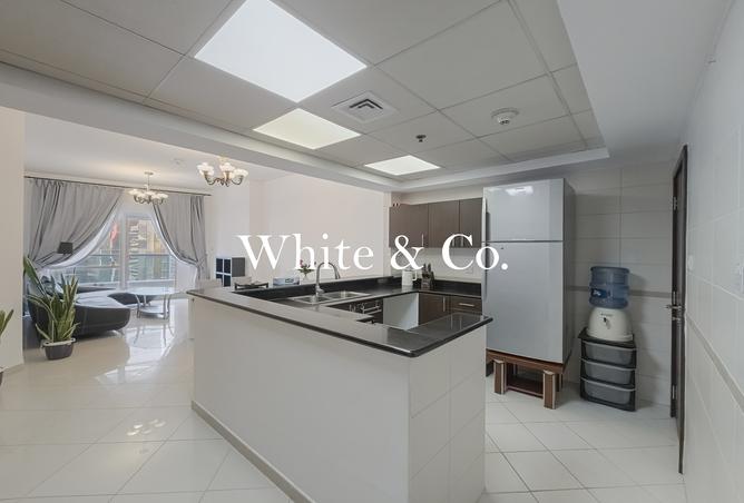 High Floor unit | Vacant Now | Lake View