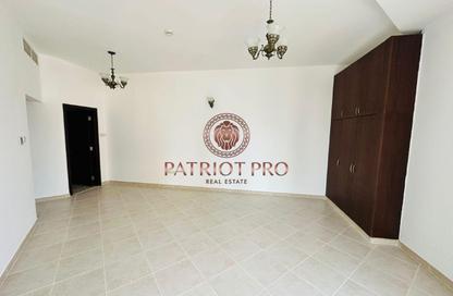 Apartment - 1 Bedroom - 2 Bathrooms for rent in Al Shafar Tower - Barsha Heights (Tecom) - Dubai