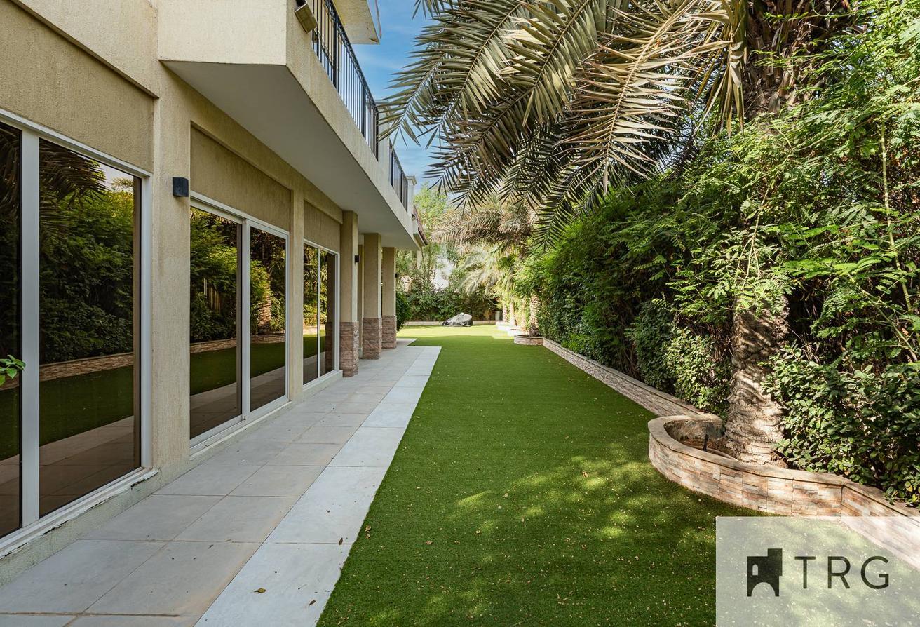 Expansive Plot | Private Pool | View Today photo 18