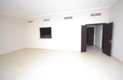 Apartment - 3 Bedrooms - 5 Bathrooms for rent in Ritaj H - Ritaj (Residential Complex) - Dubai Investment Park (DIP) - Dubai