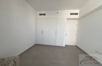 شقة - 2 غرف نوم - 2 حمامات للايجار في الطراز - حي نسيج - الجادة - الشارقة شقة - 2 غرف نوم - 2 حمامات للايجار في الطراز - حي نسيج - الجادة - الشارقة