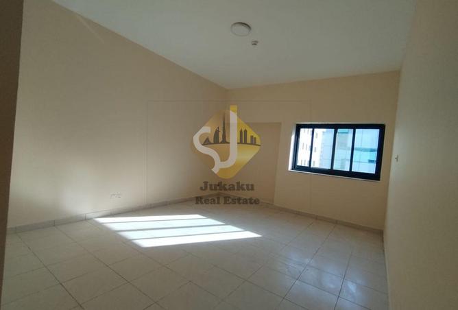 112761844 - Property Image 3