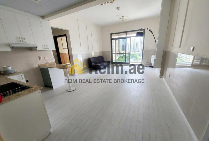 70282413 - الصورة الرئيسية للعقار