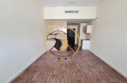 Apartment - Studio - 1 for rent in Muwaileh 29 Building - Muwaileh - Sharjah