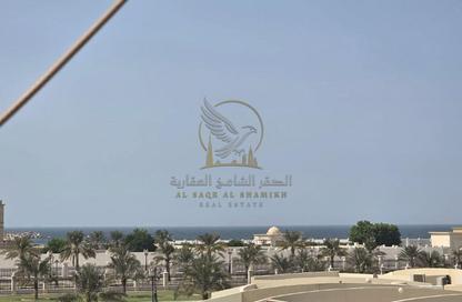 Apartment - 2 - 2 for rent in Al Qulaya'ah - Al Sharq - Sharjah