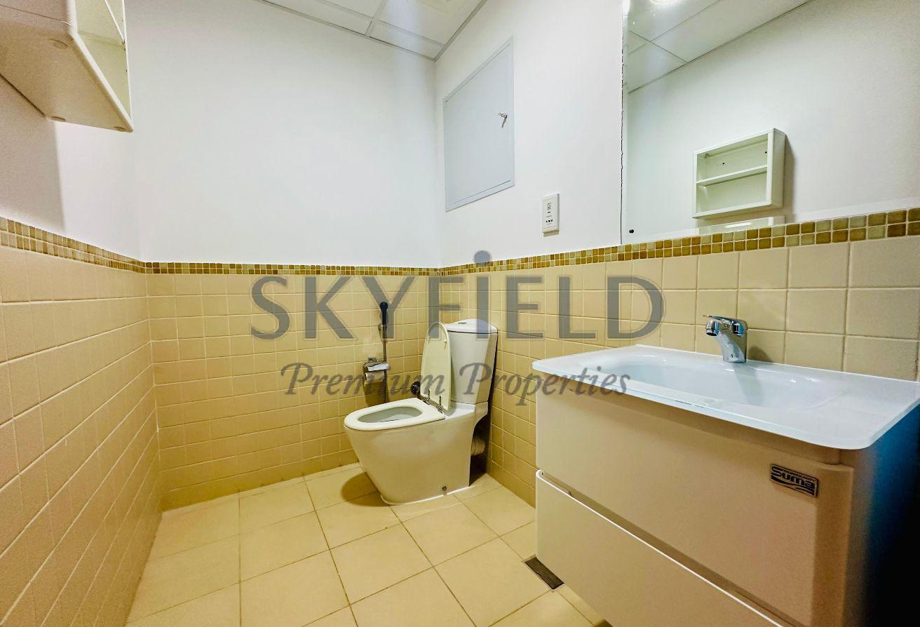 Sea View | Spacious | Vacant photo 8