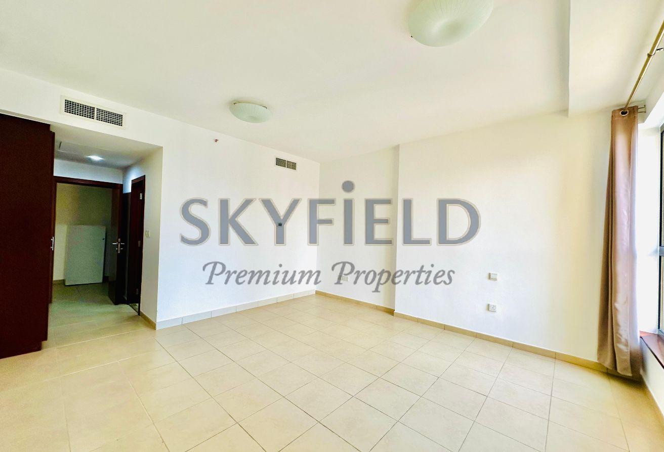 Sea View | Spacious | Vacant photo 4