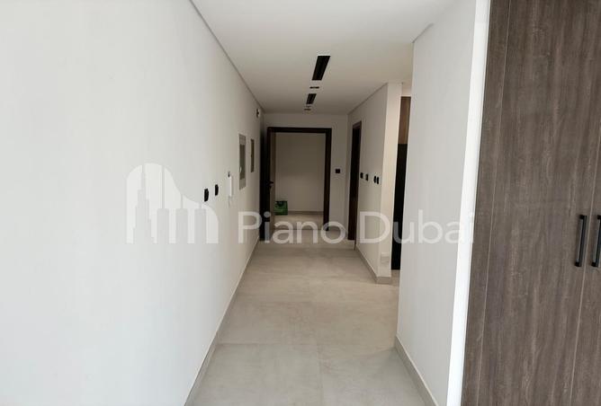 OPEN VIEW | READY TO MOVE | HIGH FLOOR photo 2