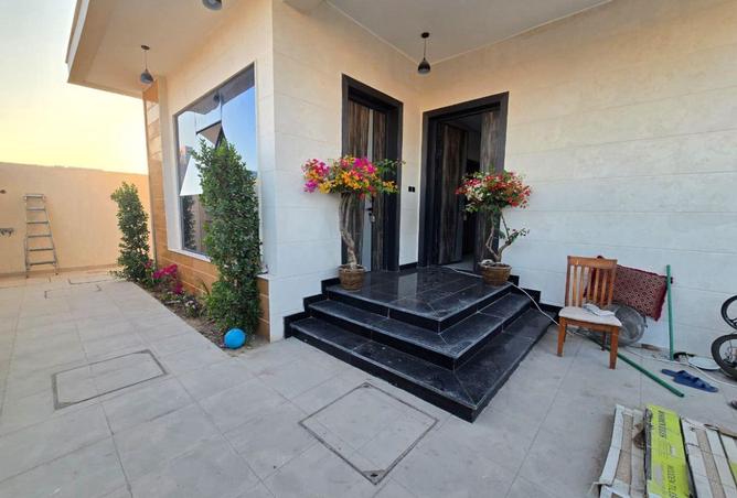 80250106 - Property Image 2