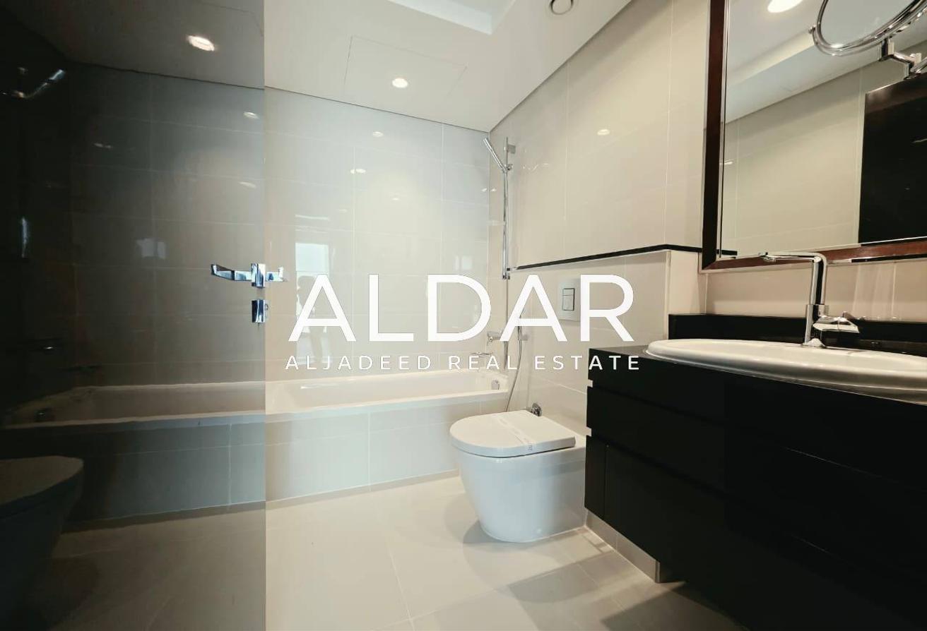 Brand New | Luxury Villa | Maid Room | Vacant photo 18