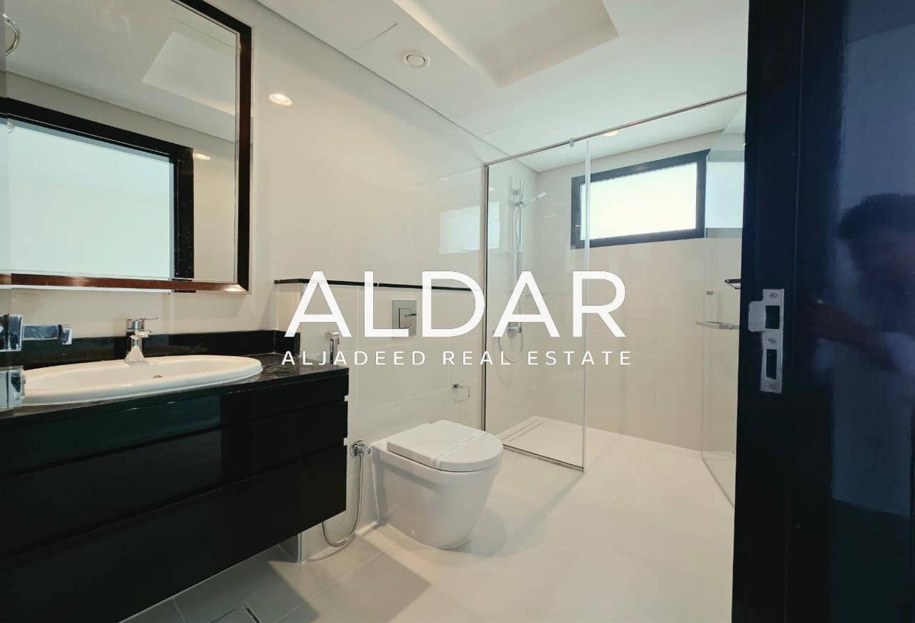 Brand New | Luxury Villa | Maid Room | Vacant photo 19