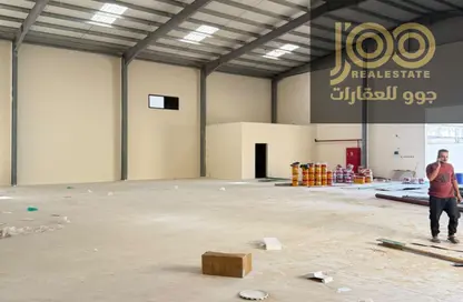 مستودع - استوديو - 1 حمام للايجار في أم الثعوب - أم القيوين