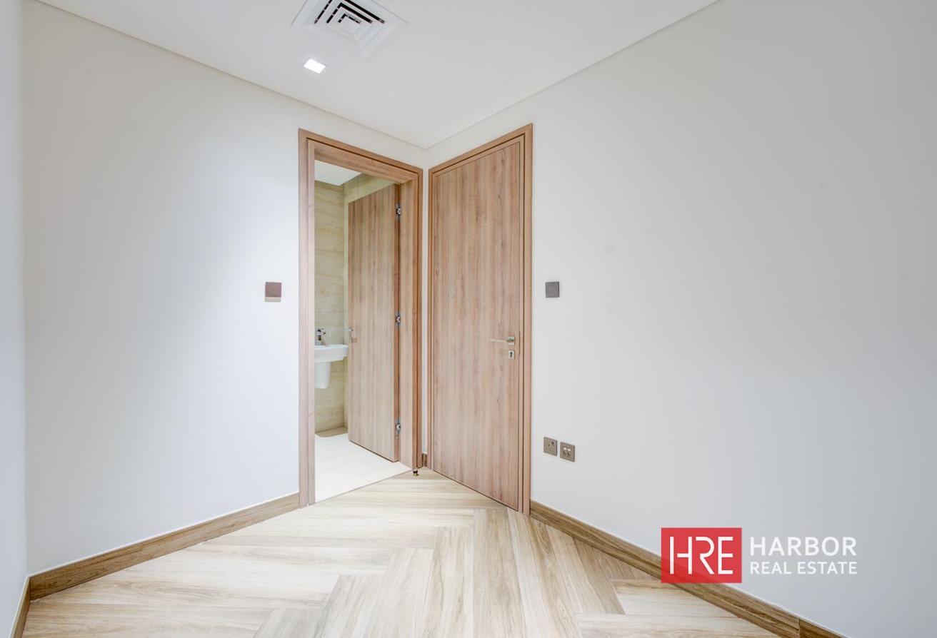 Plus Maids Room | Brand New | Boulevard View photo 16