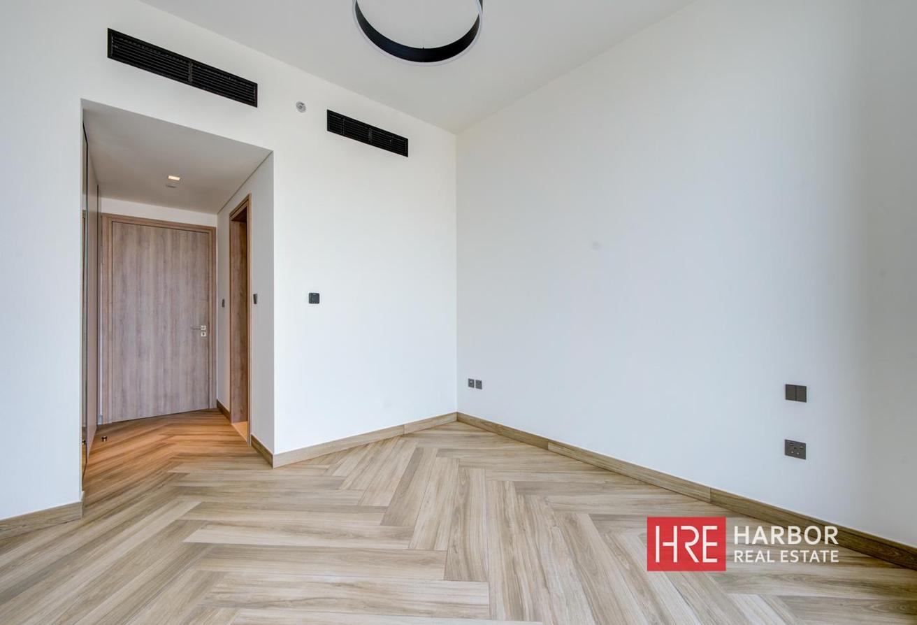 Plus Maids Room | Brand New | Boulevard View photo 21