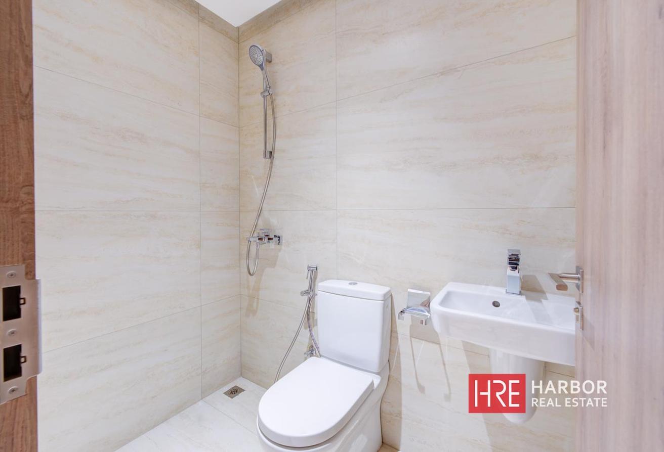 Plus Maids Room | Brand New | Boulevard View photo 17