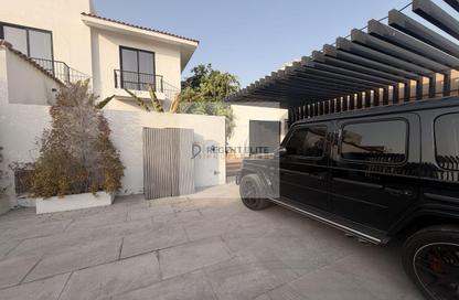 Villa - 4 Bedrooms - 7 Bathrooms for rent in Al Tarad Street - Jumeirah 3 - Jumeirah - Dubai Villa - 4 Bedrooms - 7 Bathrooms for rent in Al Tarad Street - Jumeirah 3 - Jumeirah - Dubai