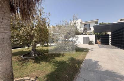 Villa - 4 Bedrooms - 7 Bathrooms for rent in Al Tarad Street - Jumeirah 3 - Jumeirah - Dubai
