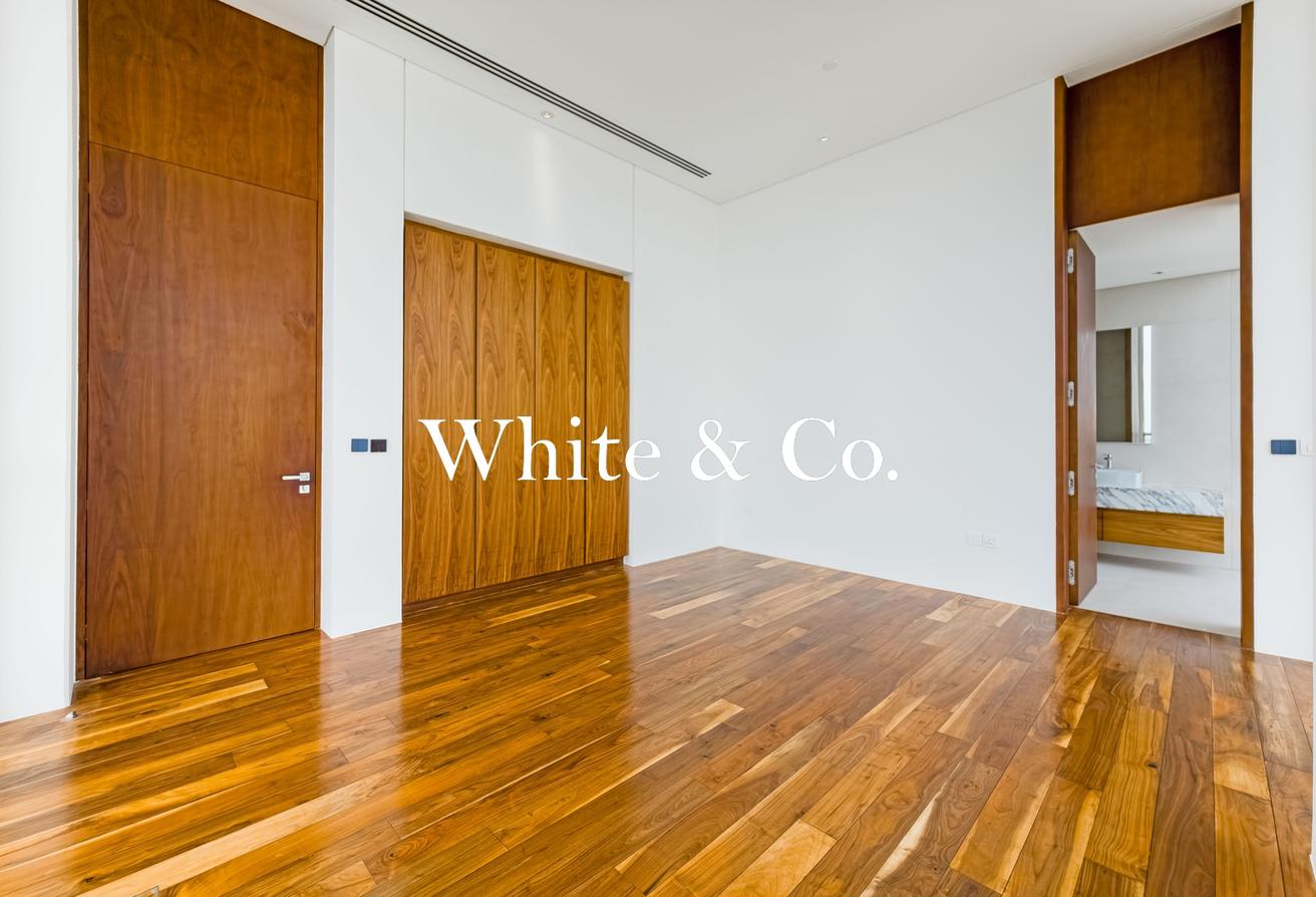 LUXURY LIVING | SKYLINE VIEWS | EXCLUSIVE photo 12