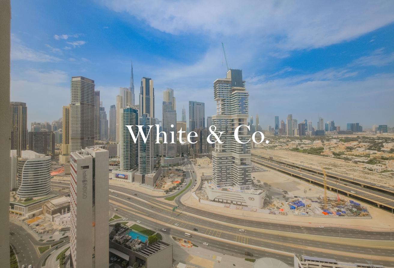 LUXURY LIVING | SKYLINE VIEWS | EXCLUSIVE photo 13
