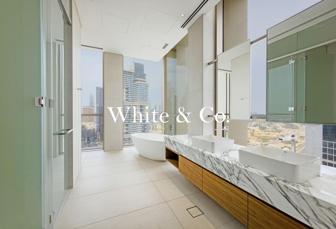 LUXURY LIVING | SKYLINE VIEWS | EXCLUSIVE photo 8