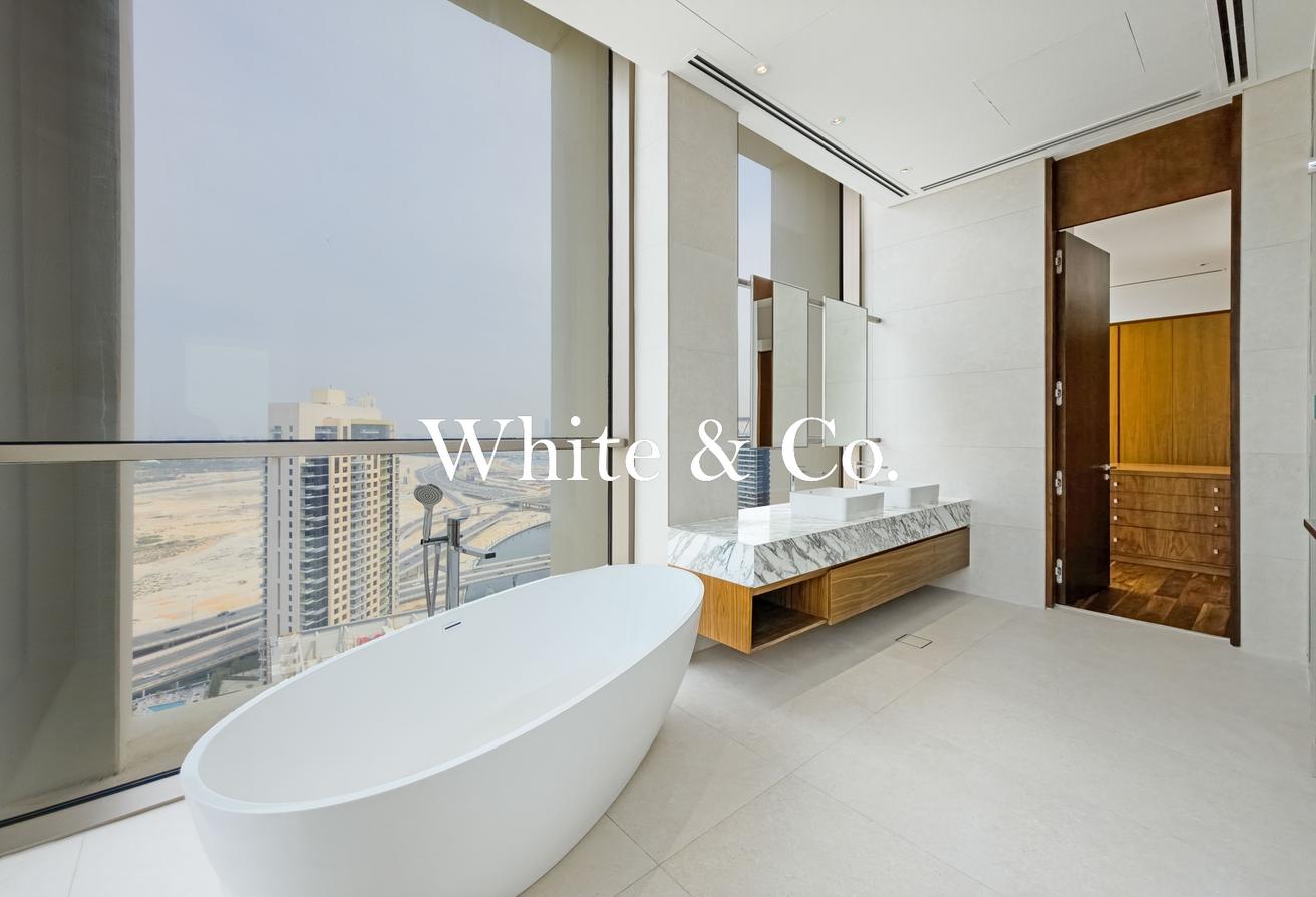 LUXURY LIVING | SKYLINE VIEWS | EXCLUSIVE photo 7
