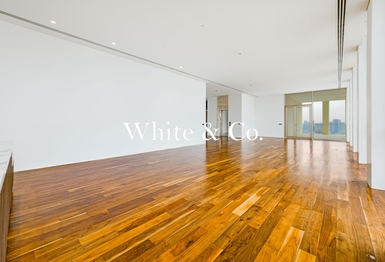 LUXURY LIVING | SKYLINE VIEWS | EXCLUSIVE photo 5