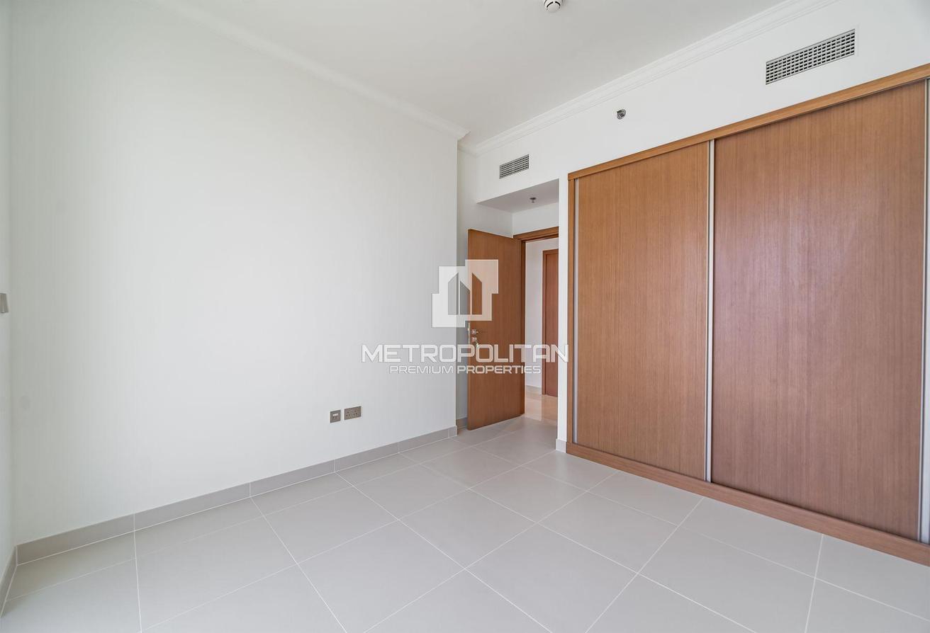 Full Sea View | Luxurious | Prime Location photo 21