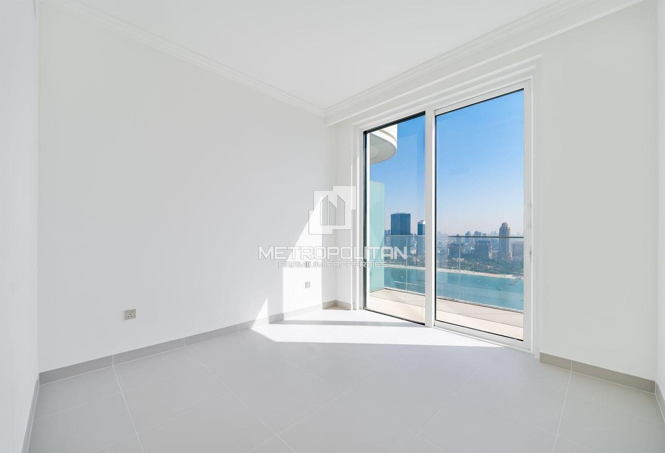 Full Sea View | Luxurious | Prime Location photo 15