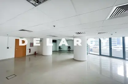 Office Space - Studio - 2 Bathrooms for rent in Business Tower - Business Bay - Dubai