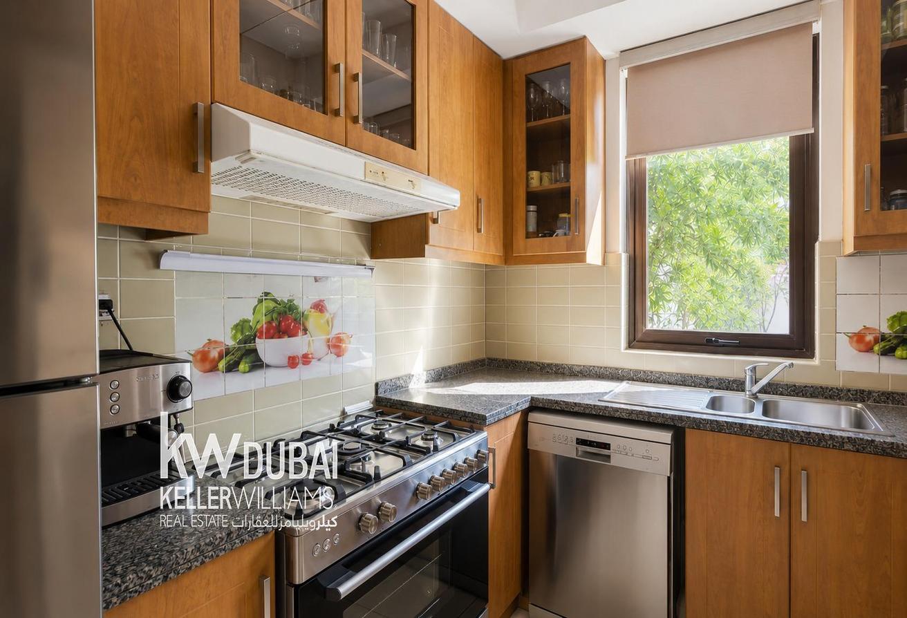 Family-Friendly | Private Garden | Vacant photo 6