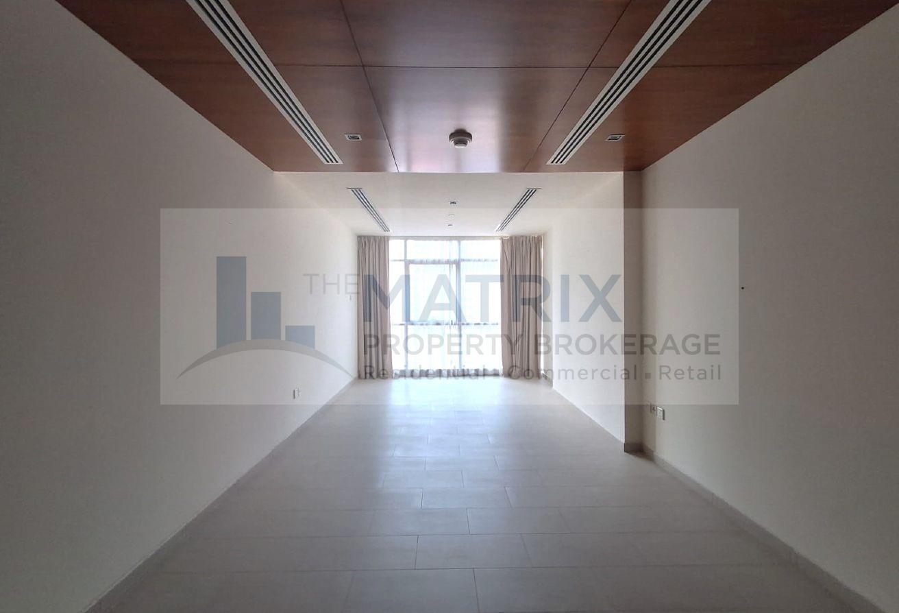 Bus Stop In Front I Unfurnished Unit I Big Lay Out photo 5