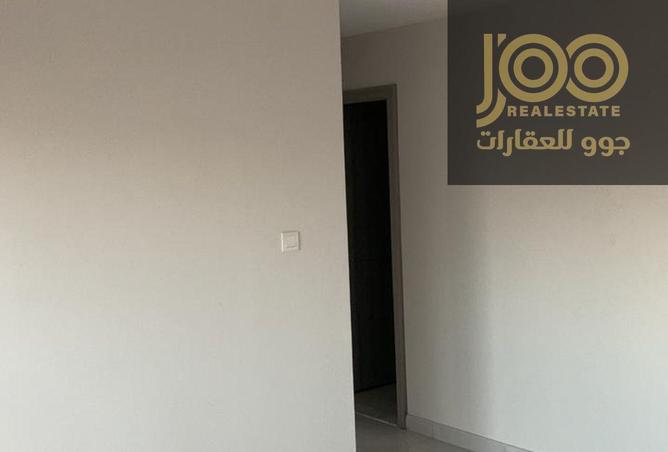 76962792 - Property Image 2