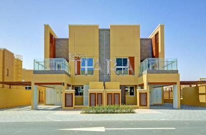 Villa - 3 Bedrooms - 4 Bathrooms for rent in Villa Lantana 1 - Villa Lantana - Dubai Science Park - Dubai
