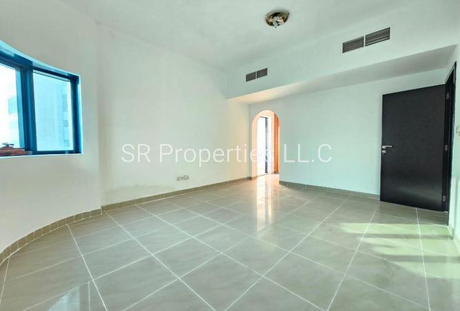 104272844 - Property Image 3