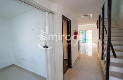 Townhouse - 2 Bedrooms - 3 Bathrooms for rent in Contemporary Style - Al Reef Villas - Al Reef - Abu Dhabi Townhouse - 2 Bedrooms - 3 Bathrooms for rent in Contemporary Style - Al Reef Villas - Al Reef - Abu Dhabi