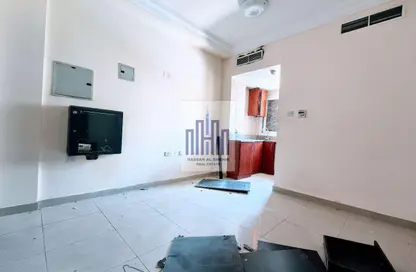 Apartment - Studio - 1 Bathroom for rent in Muwaileh - Sharjah