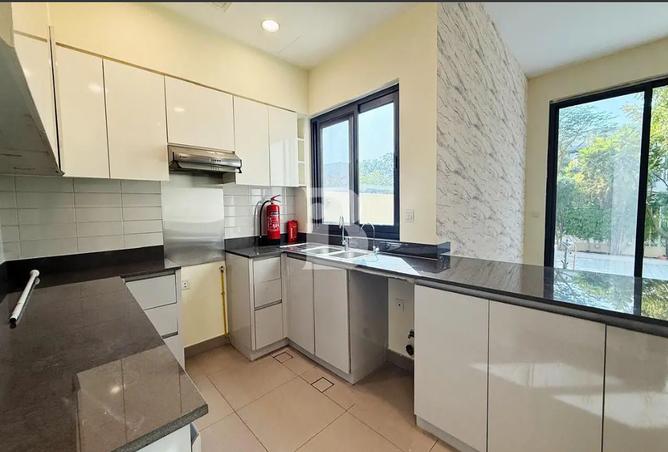 88325456 - Property Image 3