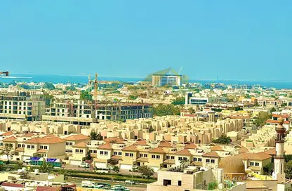 Apartment - 1 Bedroom - 2 Bathrooms for rent in Jumeirah Garden City - Al Satwa - Dubai