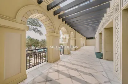Apartment - 3 Bedrooms - 4 Bathrooms for sale in Palazzo Versace - Culture Village - Dubai