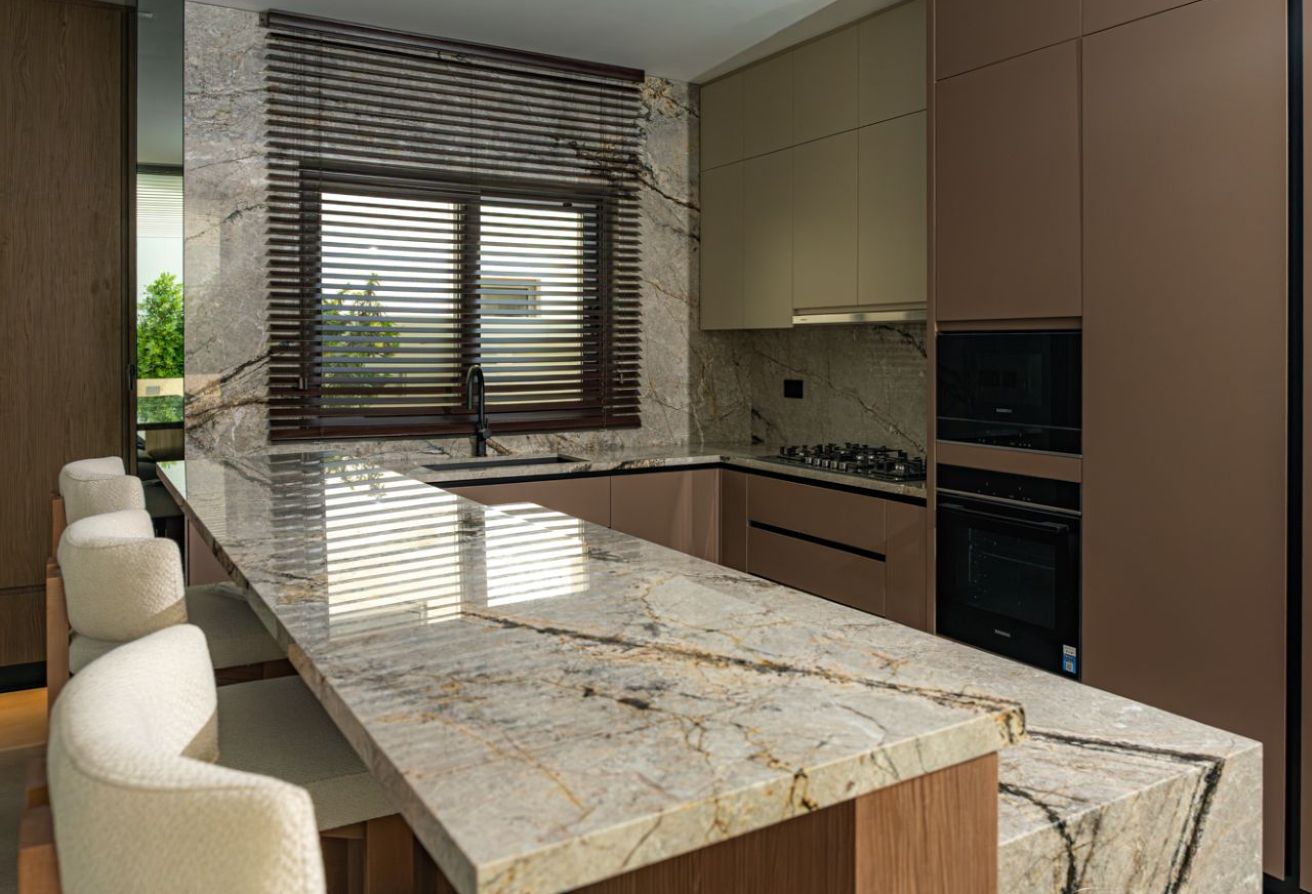 FULLY UPGRADED VILLA | OUTDOOR KITCHEN | GARDEN - 16