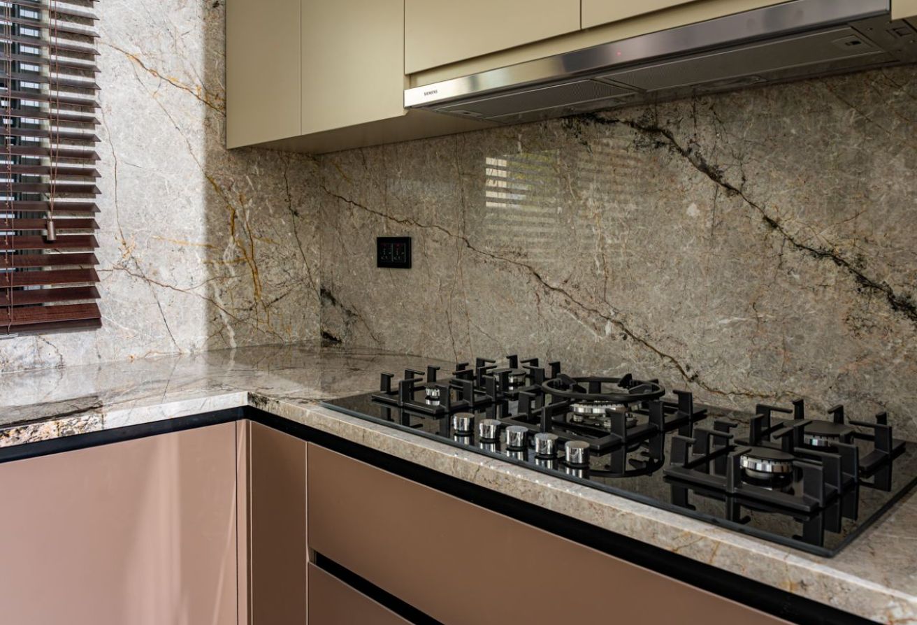 FULLY UPGRADED VILLA | OUTDOOR KITCHEN | GARDEN - 17