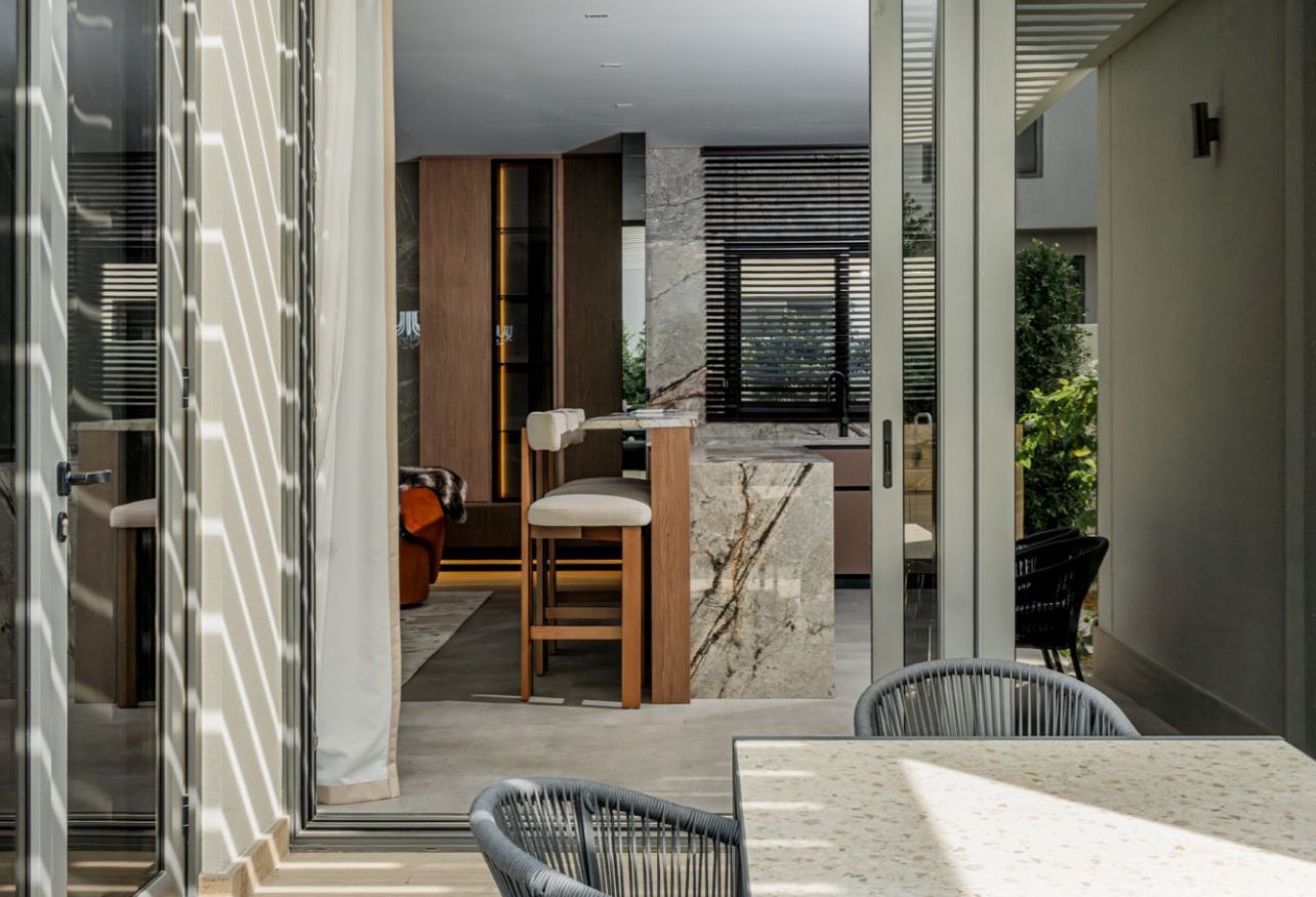 FULLY UPGRADED VILLA | OUTDOOR KITCHEN | GARDEN - 12