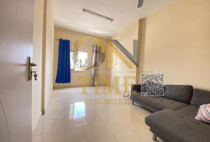 73843656 - Property Main Image