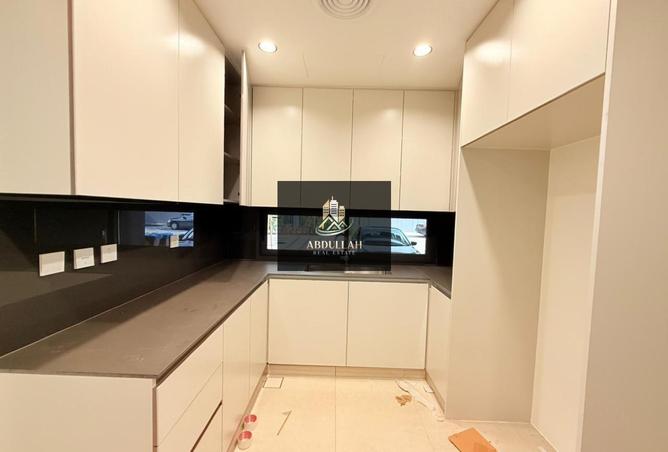 97402452 - Property Image 3