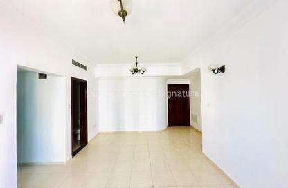 Apartment - 1 Bedroom - 2 Bathrooms for rent in New Al Taawun Road - Al Taawun - Sharjah