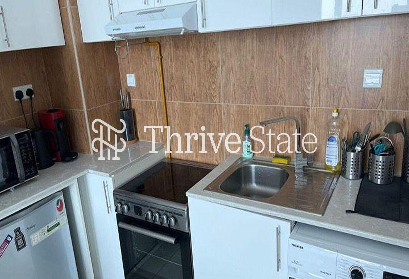 Fully Furnished | Vacant Now | 4 Cheques photo 8