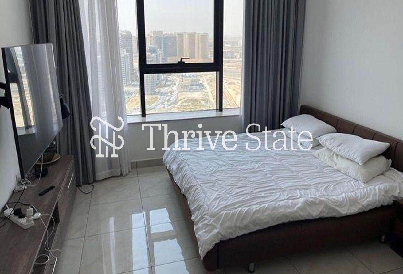 Fully Furnished | Vacant Now | 4 Cheques photo 3