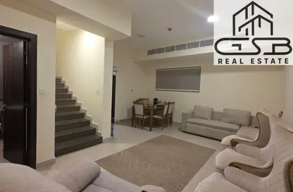 شقة - 2 غرف نوم - 3 حمامات للايجار في الزاهية - عجمان