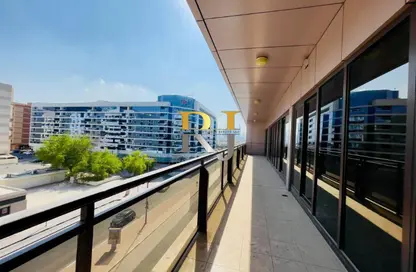 شقة - 3 غرف نوم - 3 حمامات للايجار في 9 غولدن ساندز - منخول - بر دبي - دبي