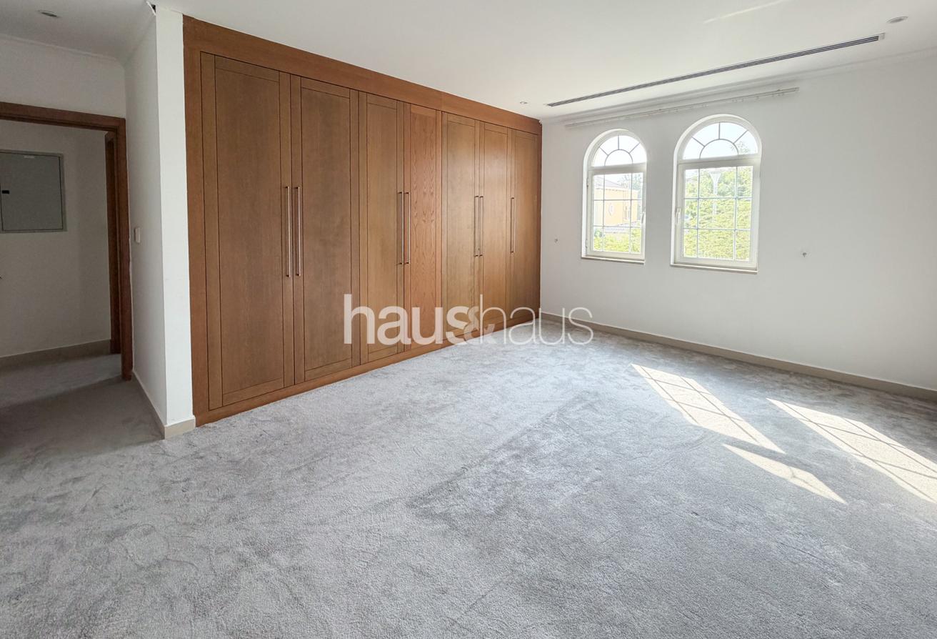 Private Pool | Well Maintained | Internal location photo 7